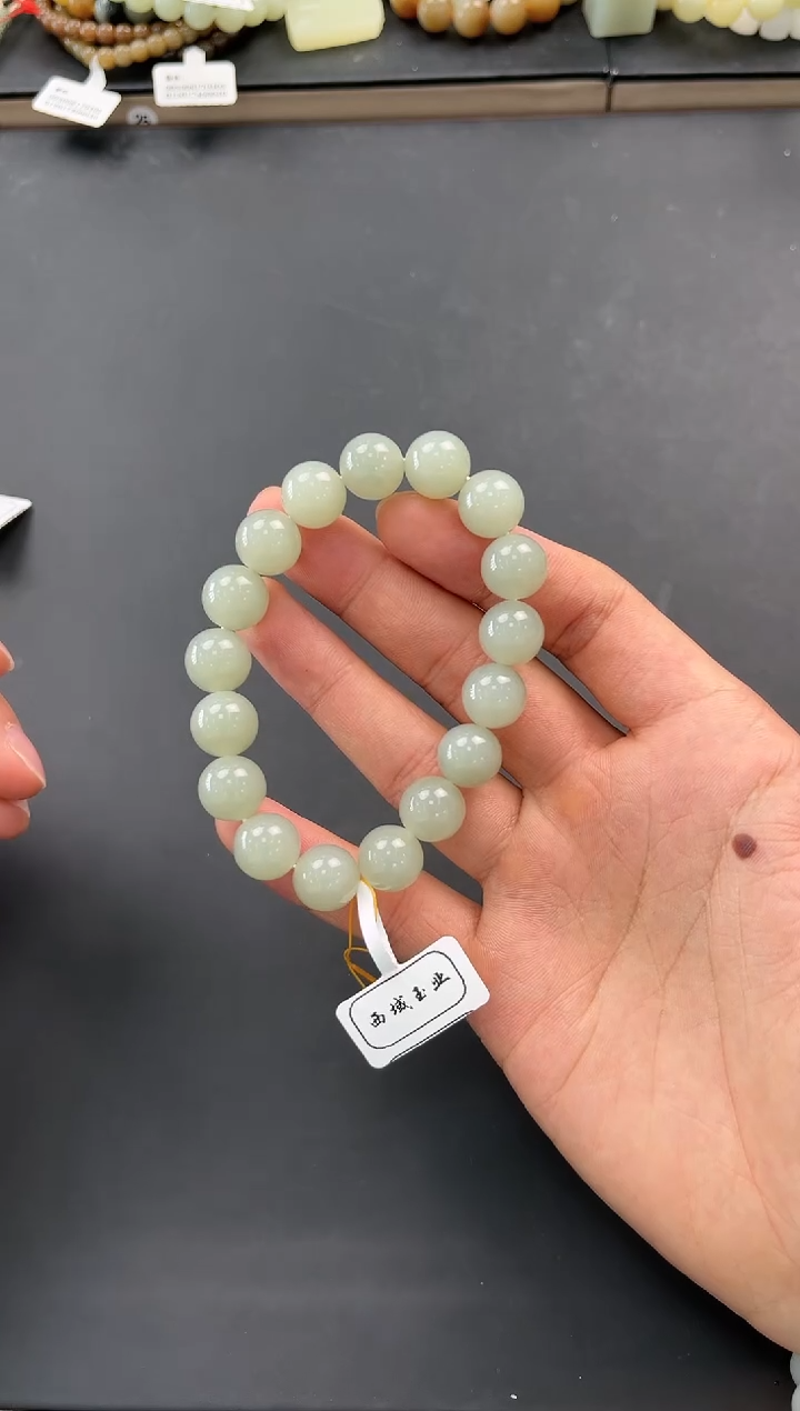 未镶嵌手串和田玉且末青白手串卡12微色差