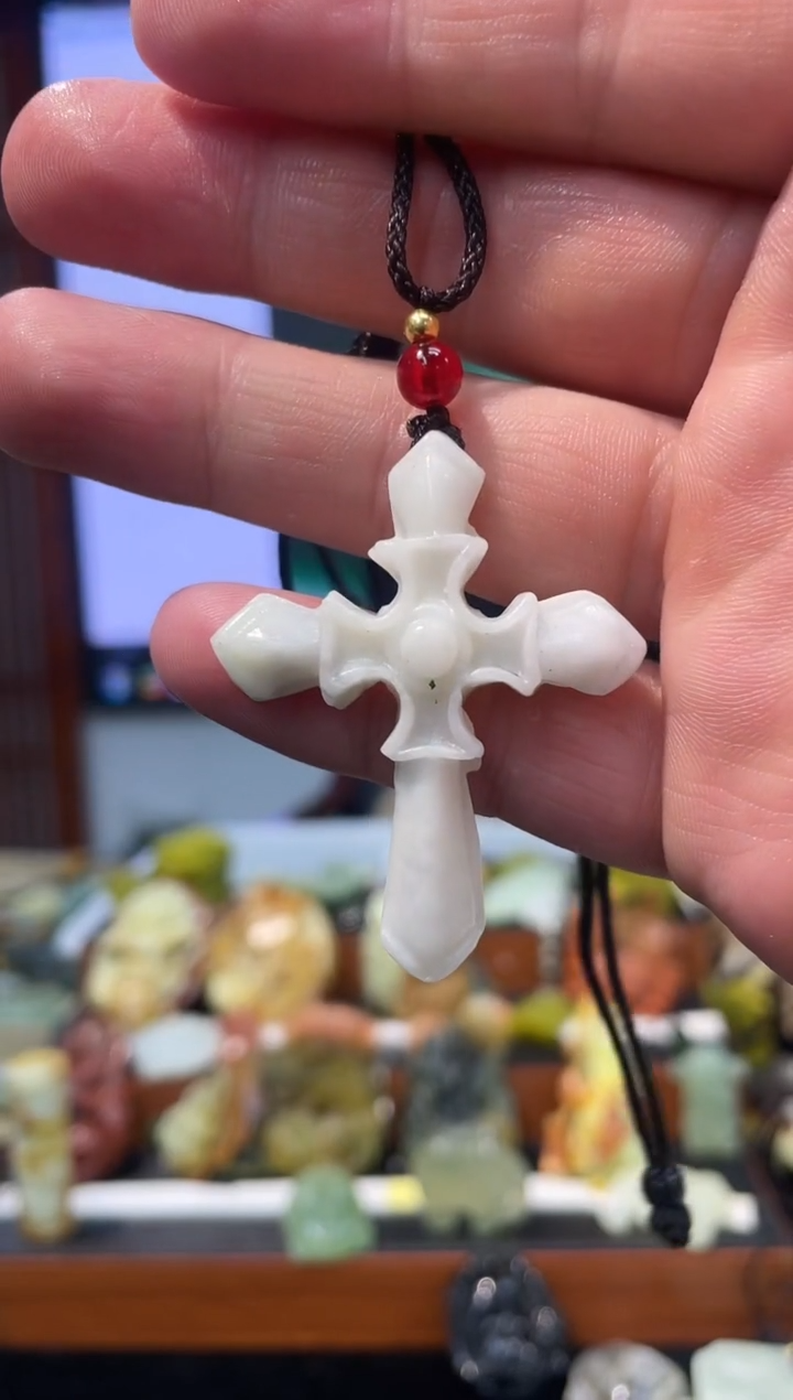 【闪购商品】岫玉吊坠未镶嵌·