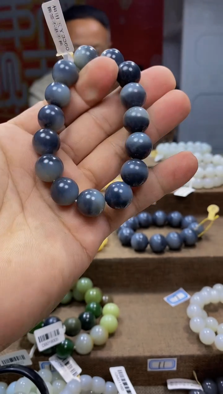 未镶嵌和田玉手链，