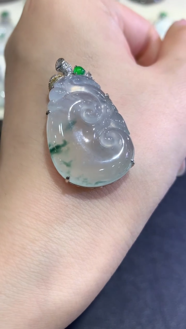 【闪购商品】翡翠颈饰18K金镶嵌B135   