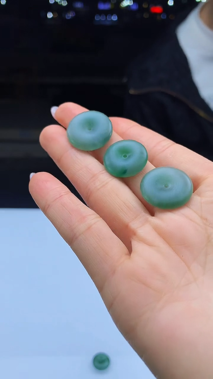 颈饰未镶嵌翡翠天然A货翡翠多样性发其一