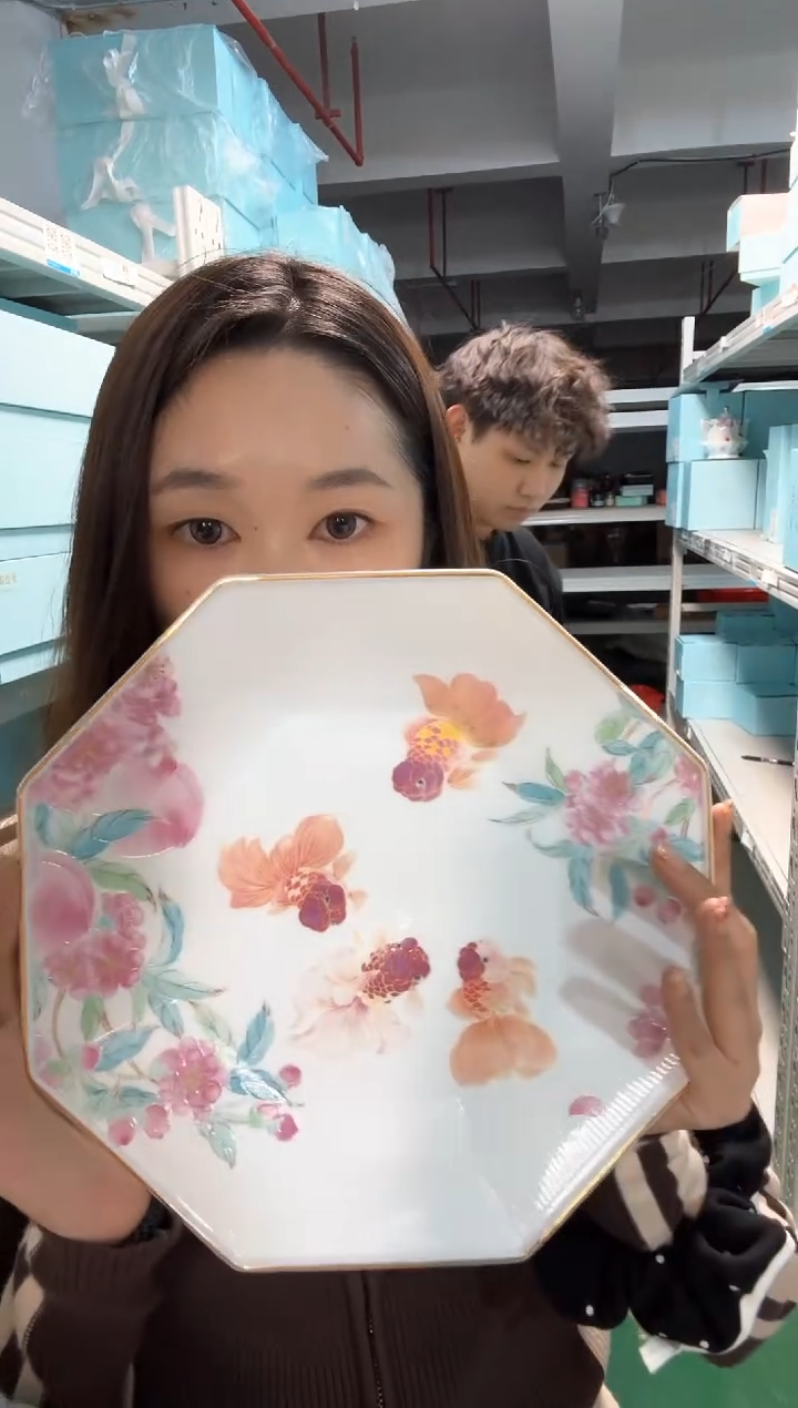 【闪购商品】H100------------