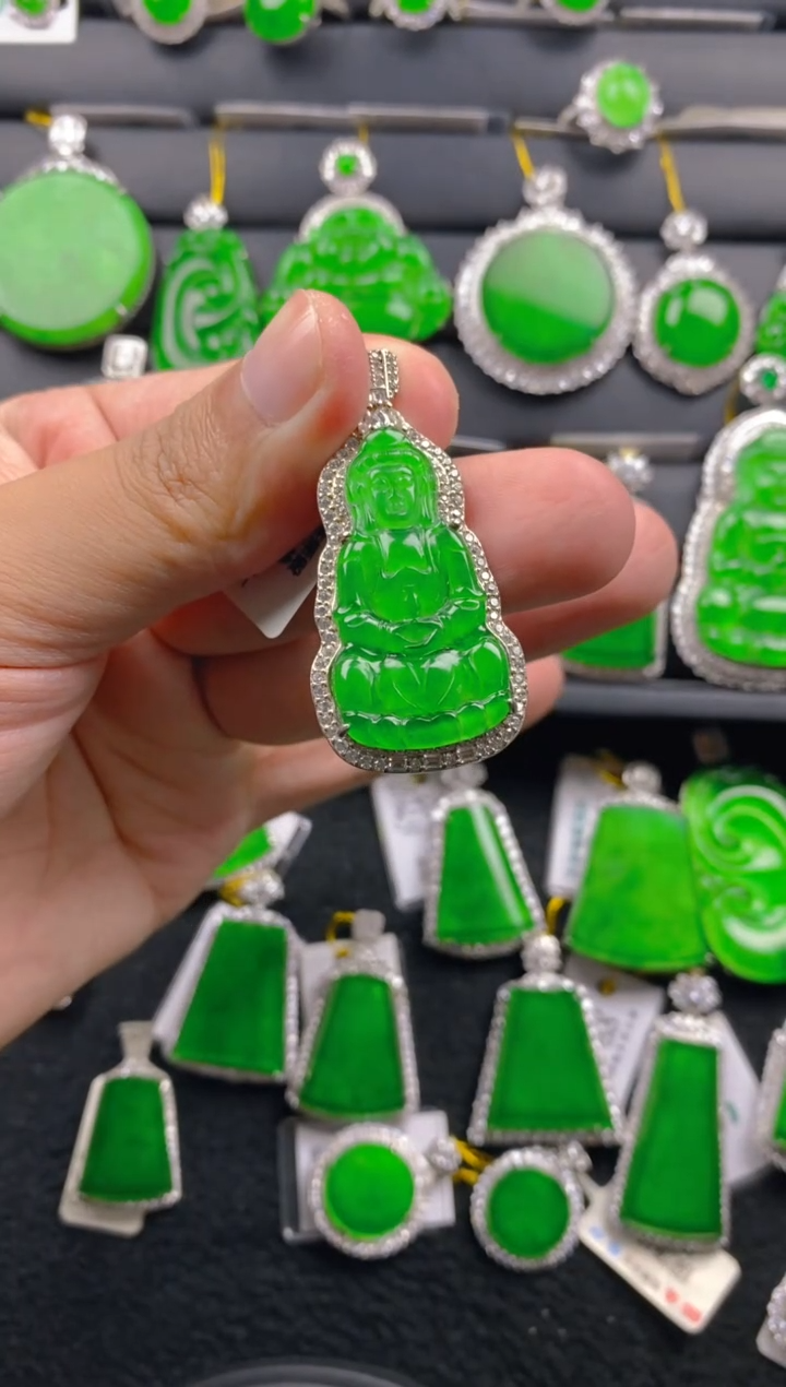 【闪购商品】翡翠颈饰银S925镶嵌11111111