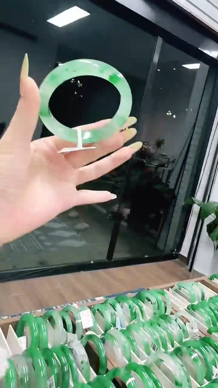 未镶嵌1石英质玉（非洲翠）刘**?/9783-59