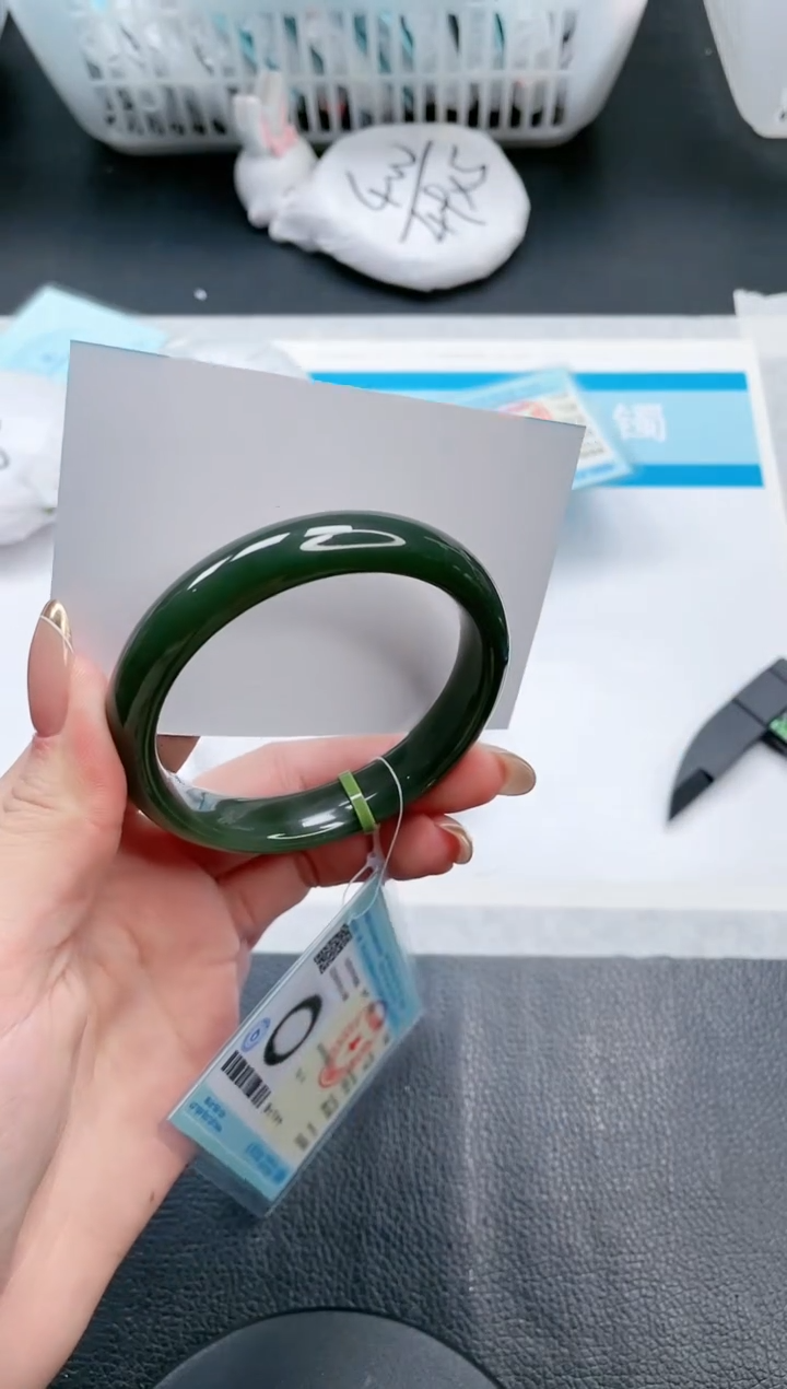 【闪购商品】和田玉手镯未镶嵌19V400-54