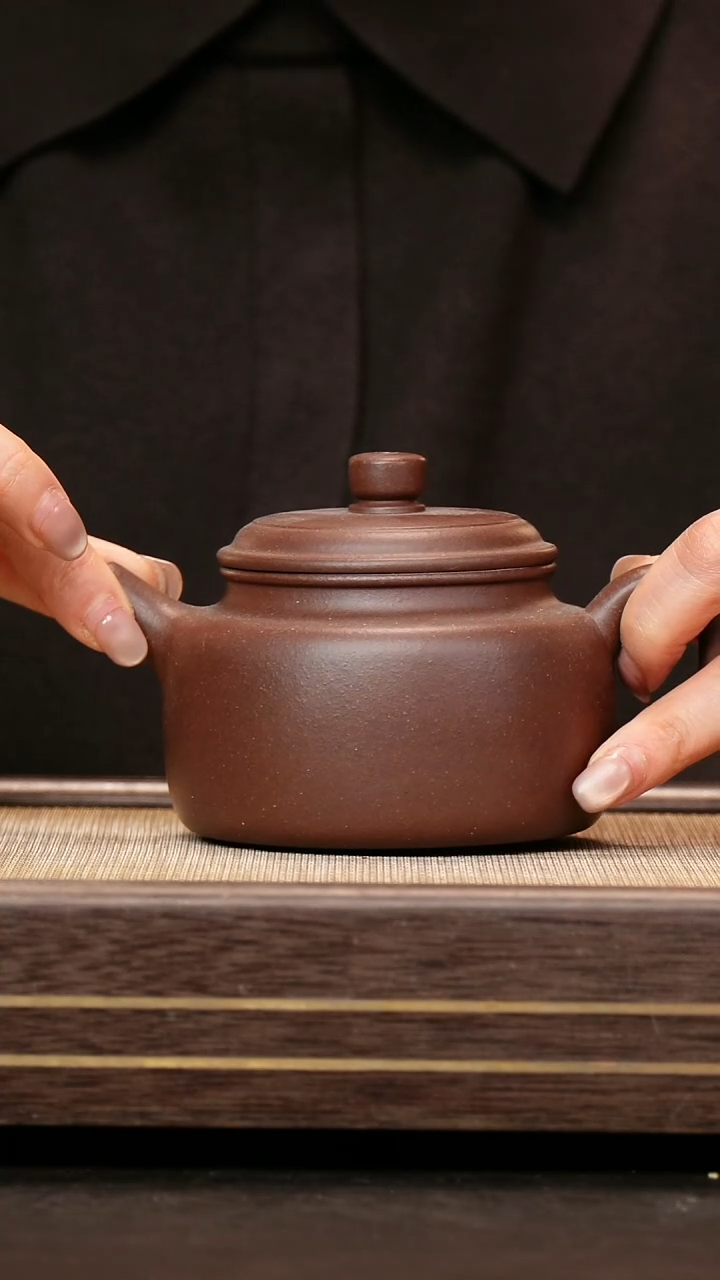 茶壶紫砂台西底槽清 德钟 张霞300cc