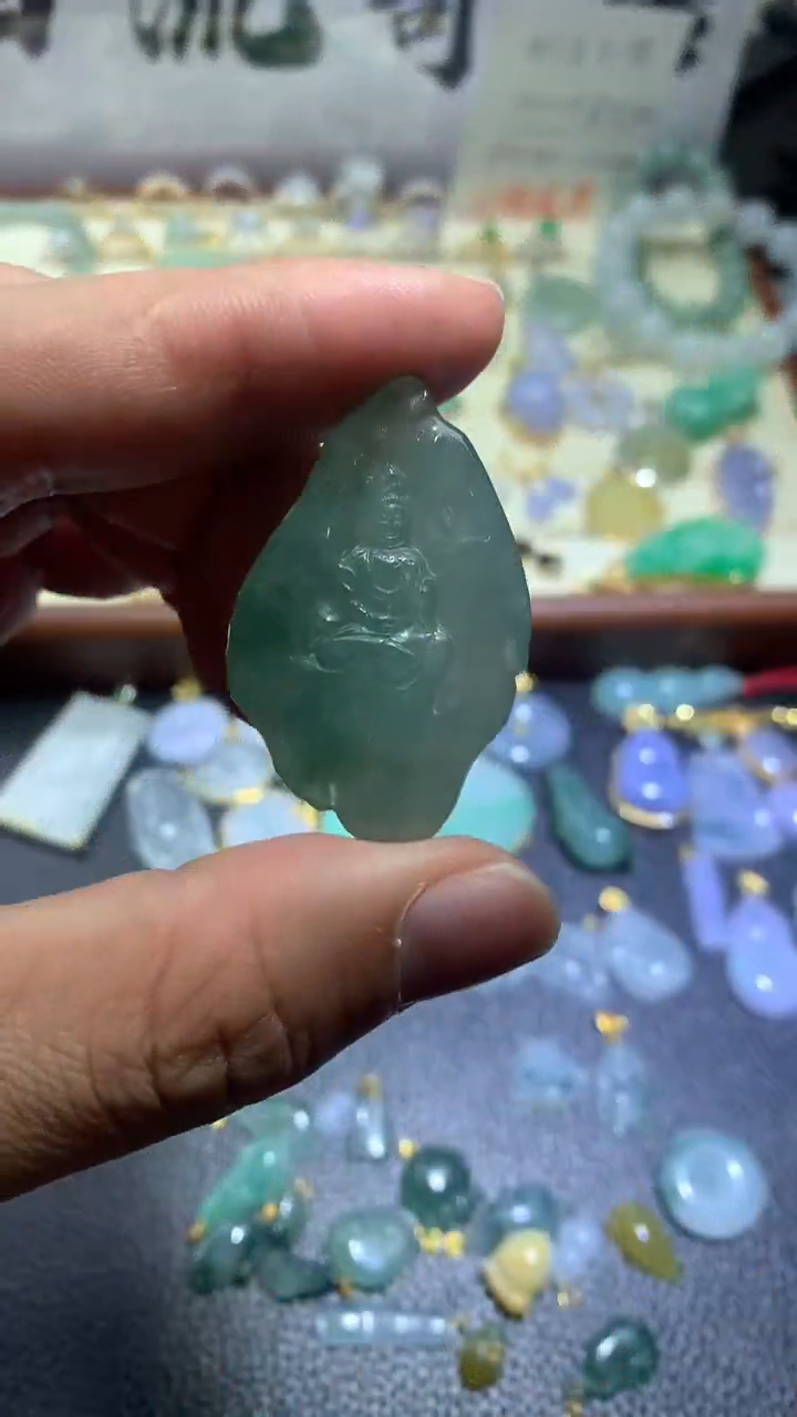 【闪购商品】翡翠颈饰未镶嵌051翡翠吊坠