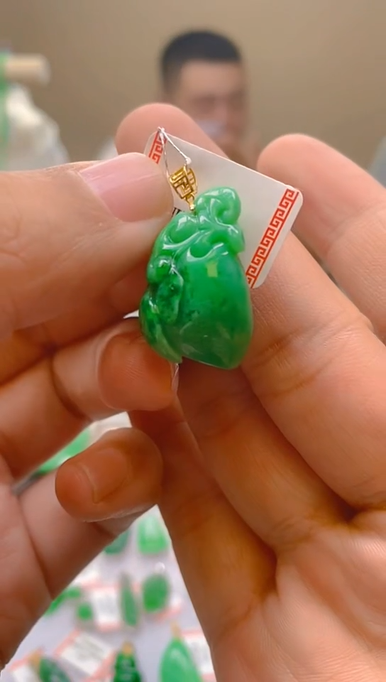【闪购商品】翡翠颈饰18K金镶嵌新号开播，全场乱卖