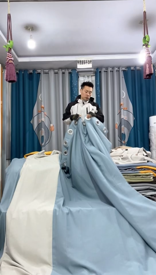 布成品窗帘        53+275米