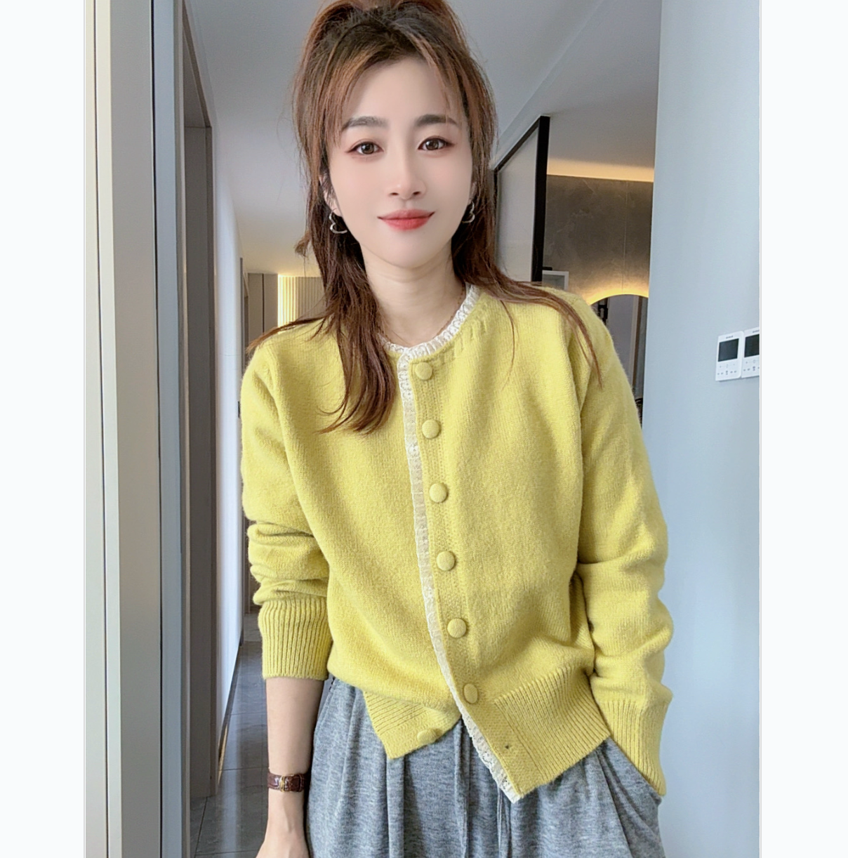 2025韩版时尚百搭显瘦纯色圆领针织开衫设保暖时尚加厚外套上衣