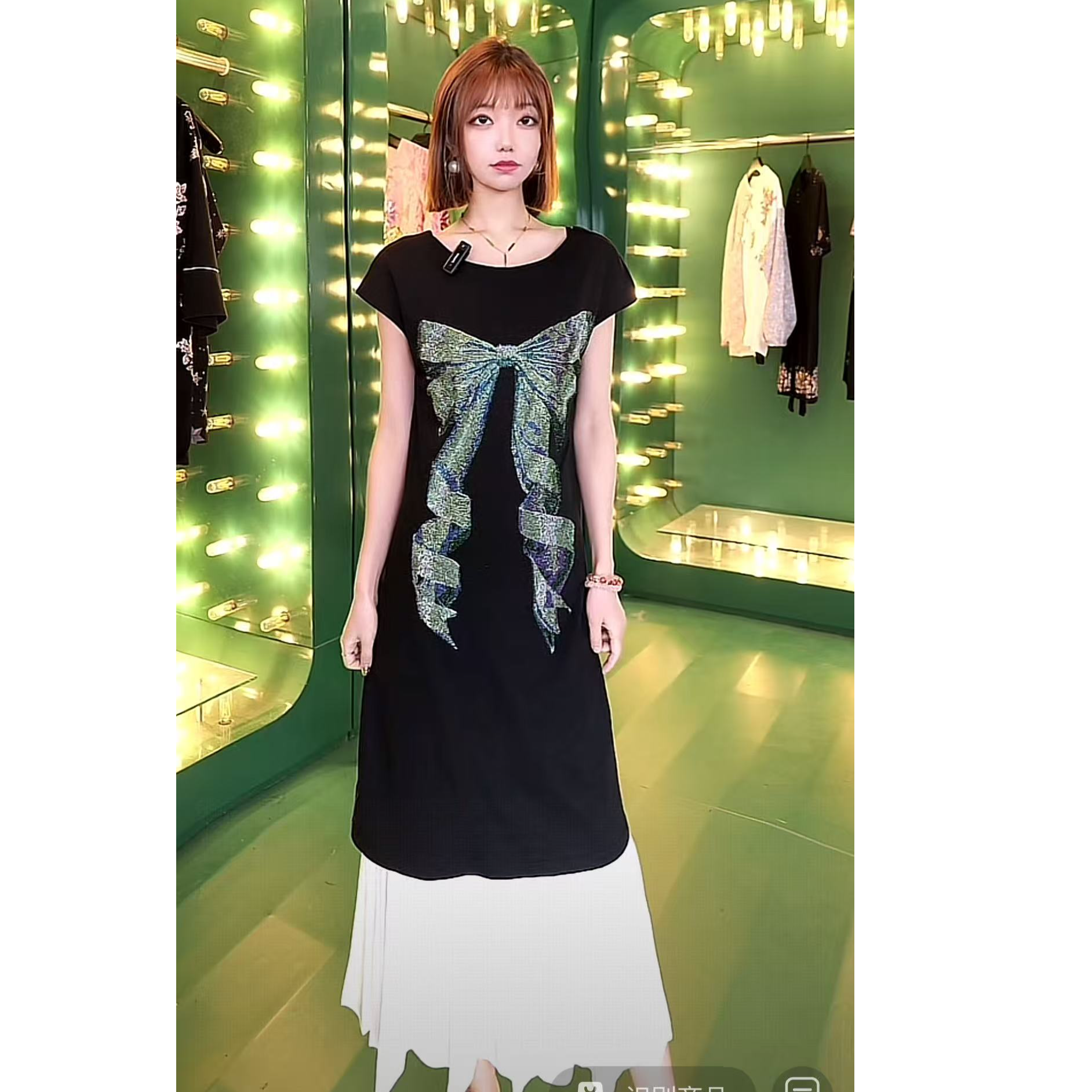 TCH夏季新款蝴蝶结烫钻时尚气质黑色拼接连衣裙T75B30E1053