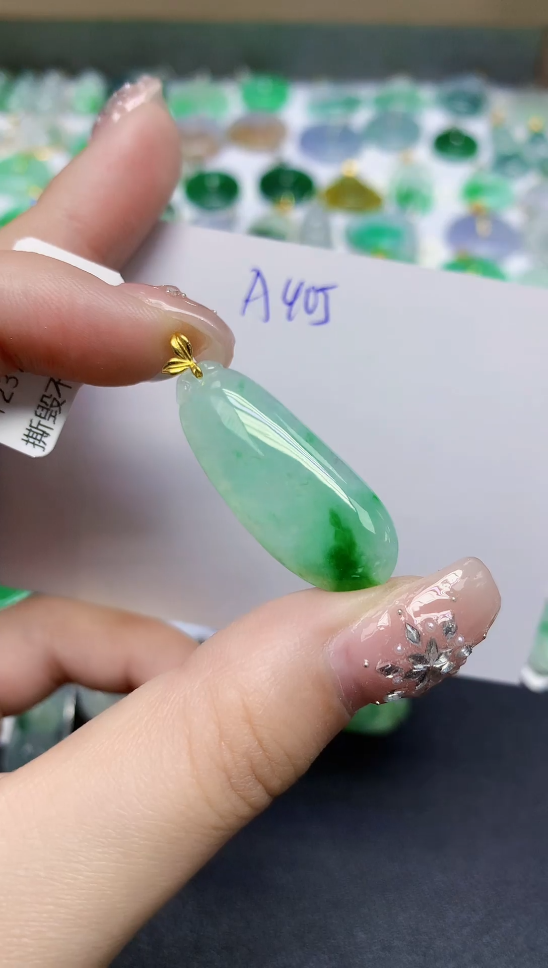 颈饰18K金镶嵌翡翠天然缅甸翡翠A货翡翠百元以上9元证书费自理