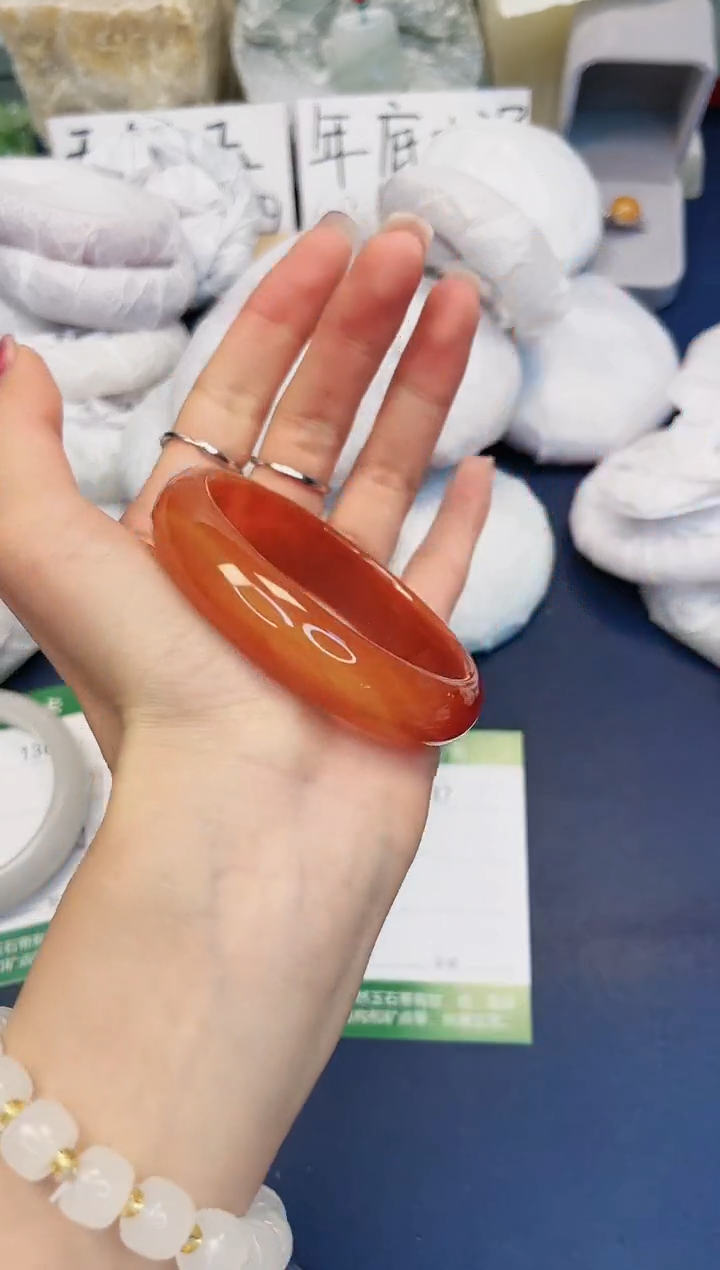 【闪购商品】石英质玉手镯未镶嵌137