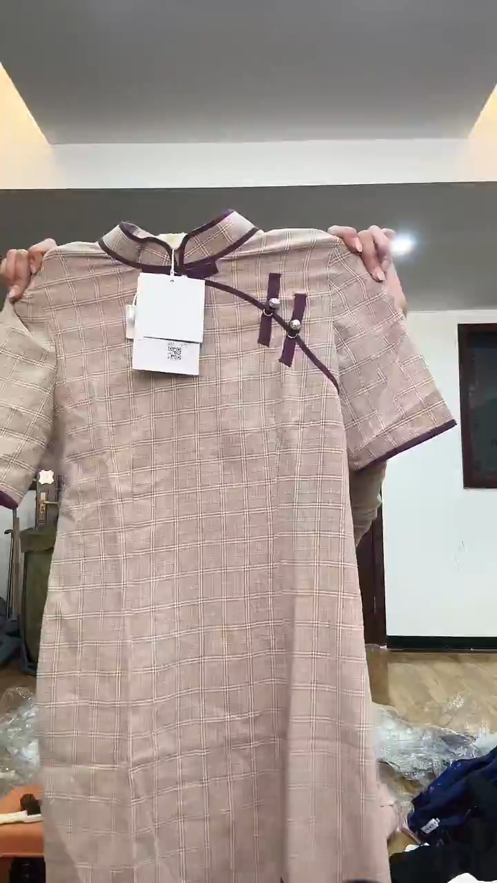 连衣裙       S码         90斤   