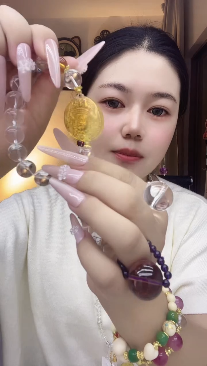 拾间原创设计穿搭必备.