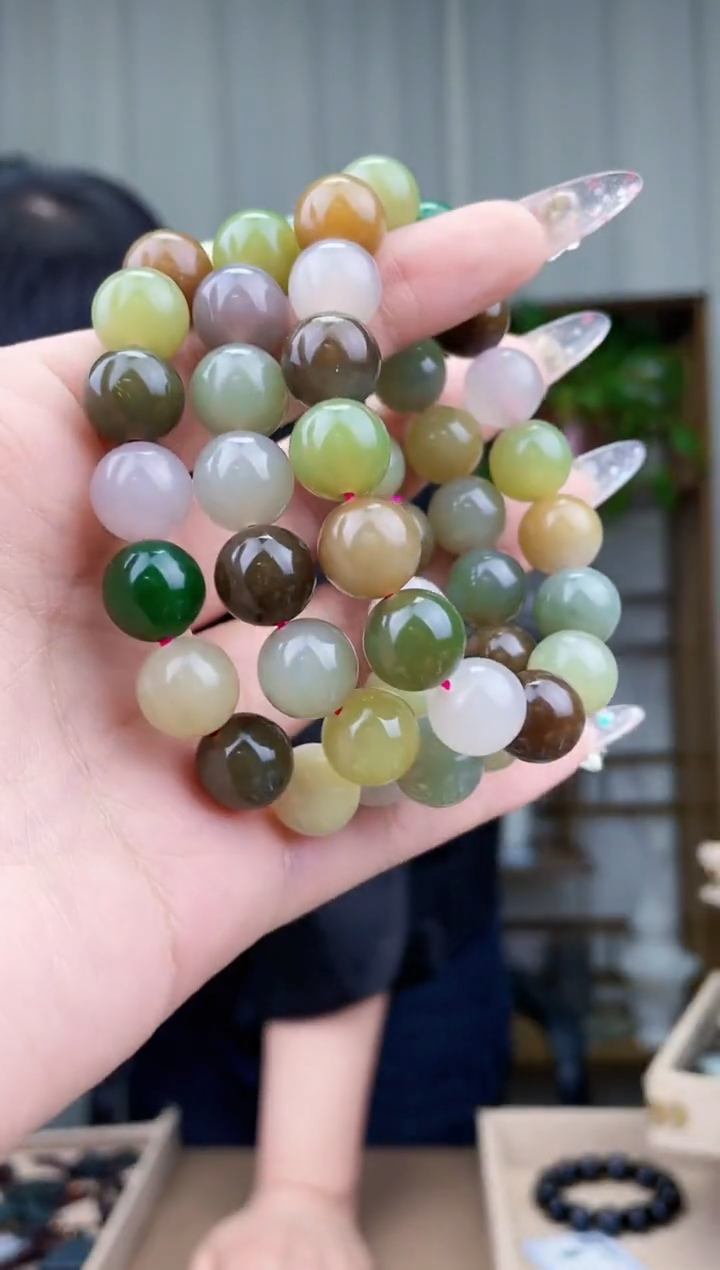 【闪购商品】和田玉挂件未镶嵌拍一发一，多样性发货！