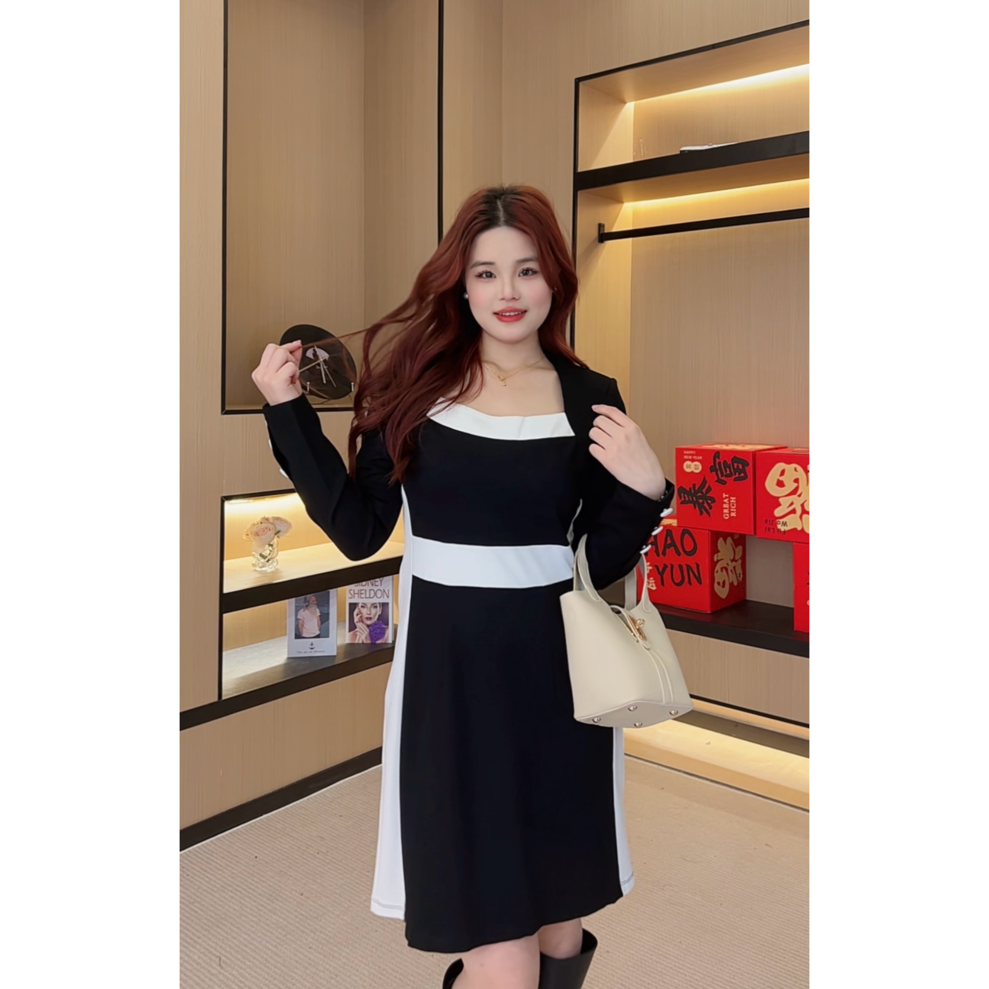 桃子微胖定制~新款气质大码宽松拼接气质连衣裙LHC1070