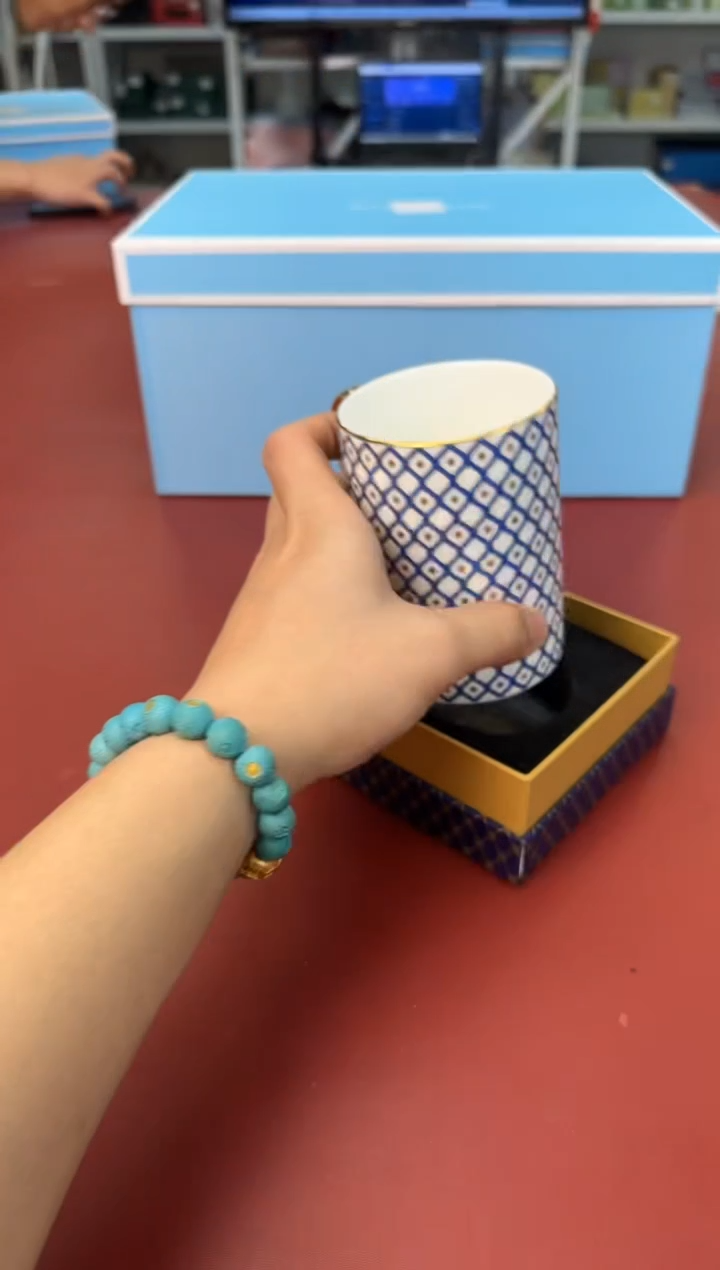 【闪购商品】瓷片新号开播全场漏@@H1837