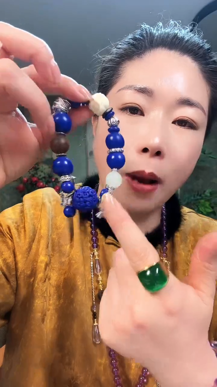 【闪购商品】树脂制品0000000T890