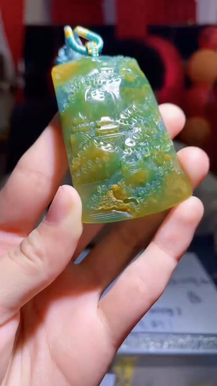 【闪购商品】翡翠吊坠(不含链)未镶嵌Q6