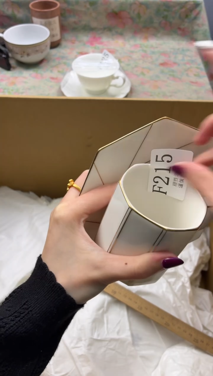 瓷片       F215