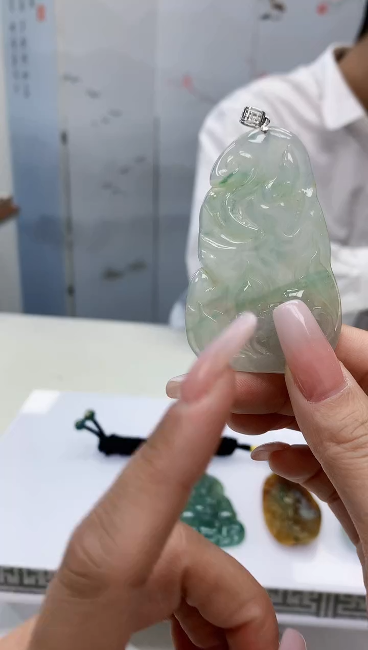 【闪购商品】定制翡翠18K金镶嵌5028lr-毛货挂件180