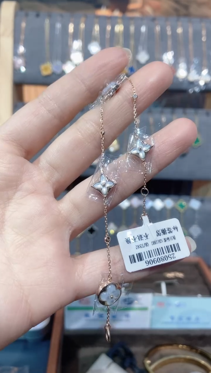 18K金镶嵌贝壳（贝母）手链蓓****y贝母K玫