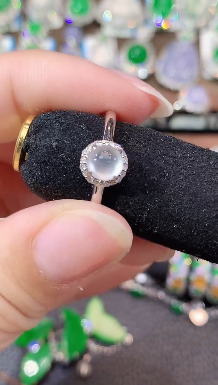 18K金镶嵌戒指翡翠A30