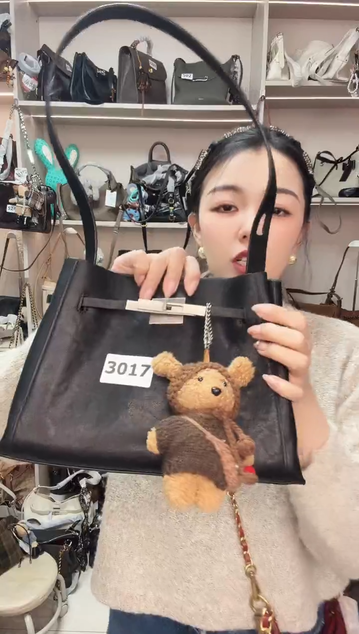 真皮大女主植鞣皮黑色