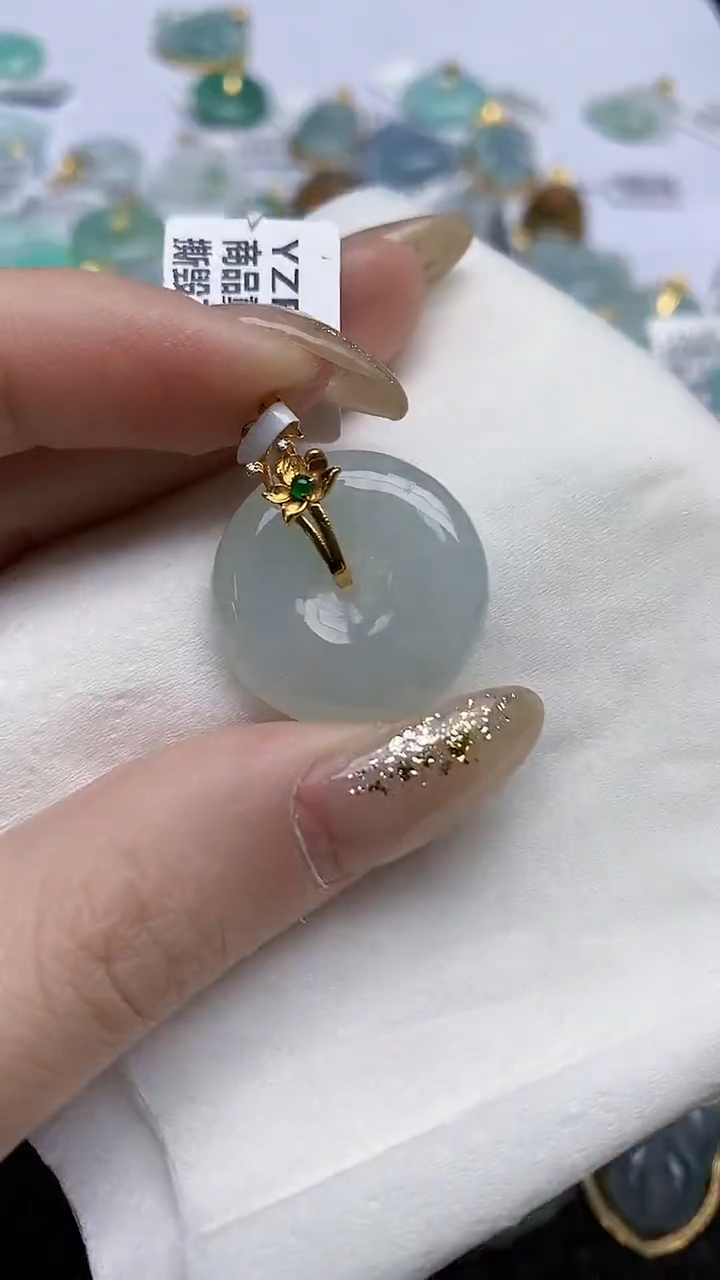 【闪购商品】翡翠颈饰18K金镶嵌天然翡翠A货