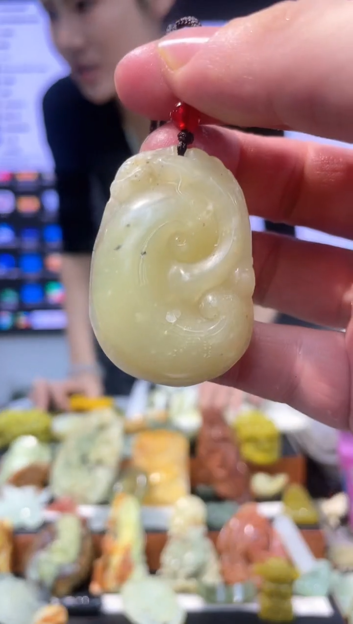 【闪购商品】岫玉吊坠未镶嵌·