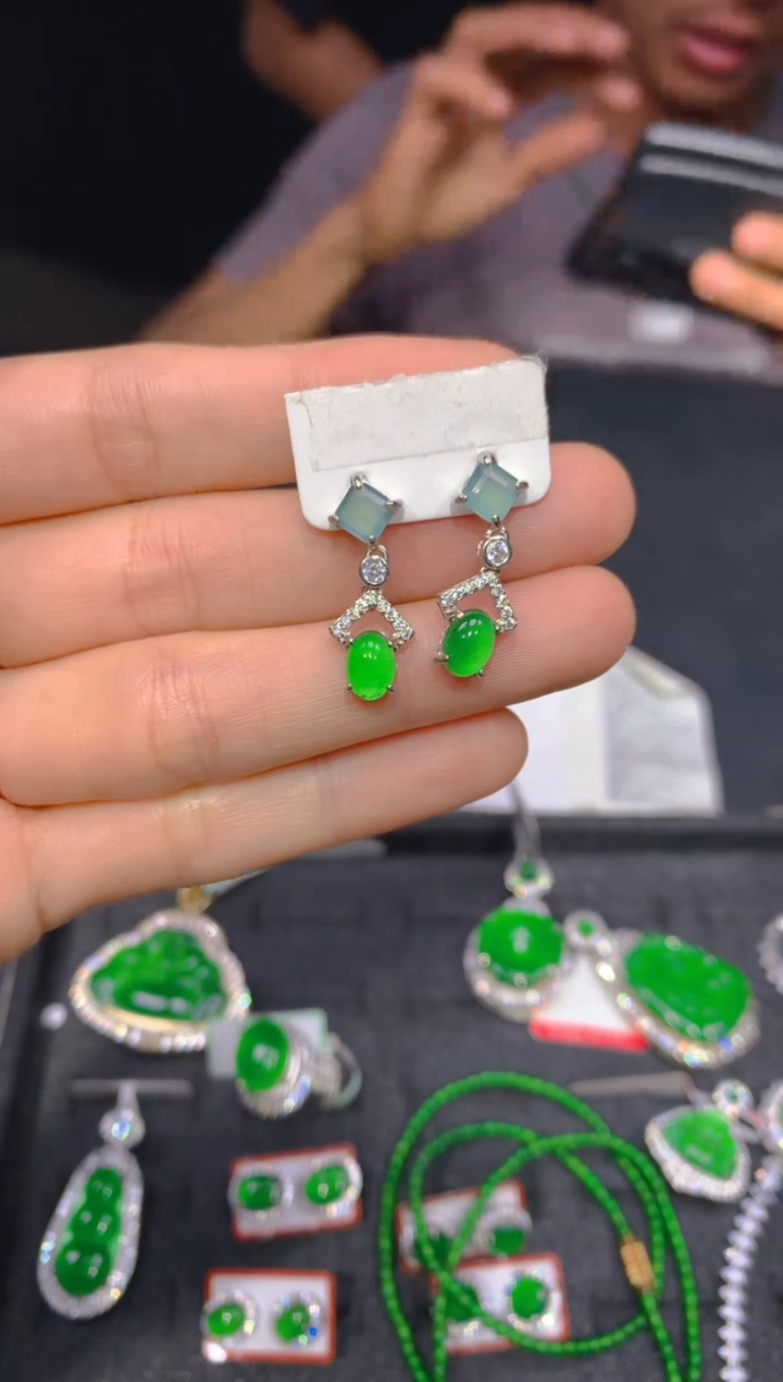 【闪购商品】定制翡翠未镶嵌276多样性发货（发其一）