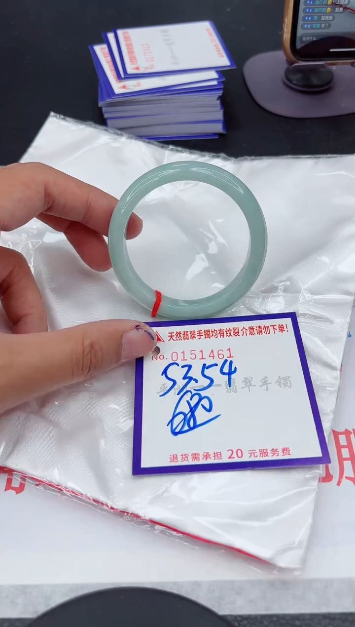 翡翠手镯未镶嵌1111111111111