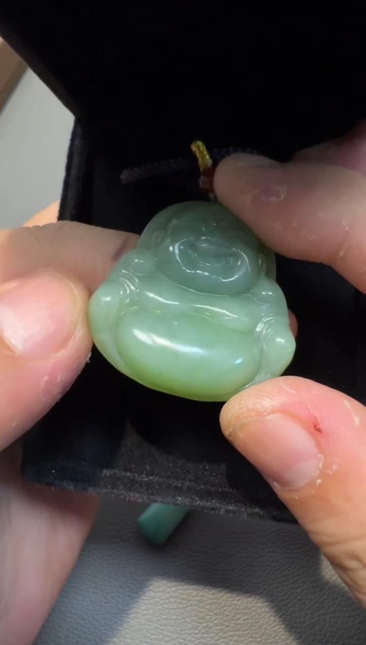 颈饰未镶嵌和田玉（碧玉）吊坠