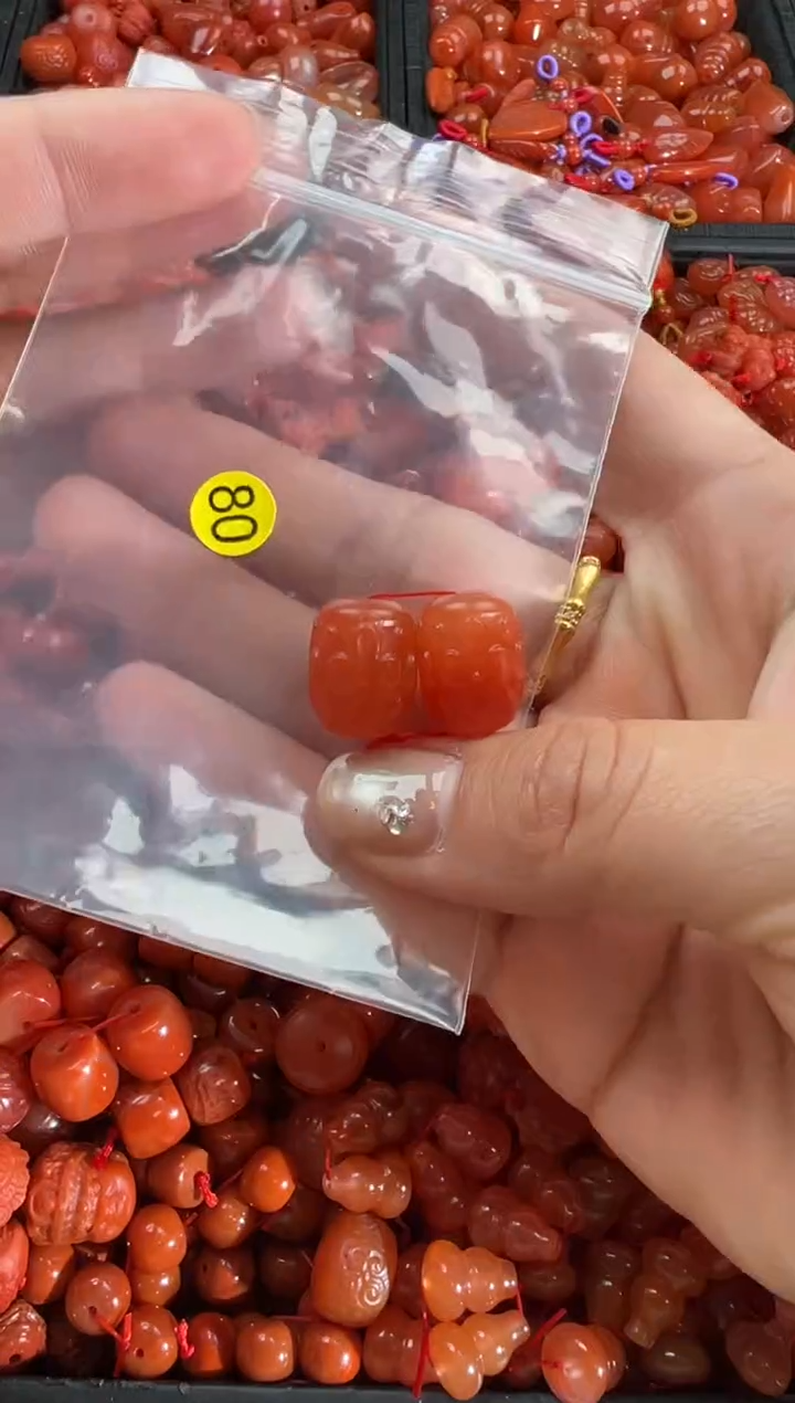 【闪购商品】南红玛瑙颈饰未镶嵌1