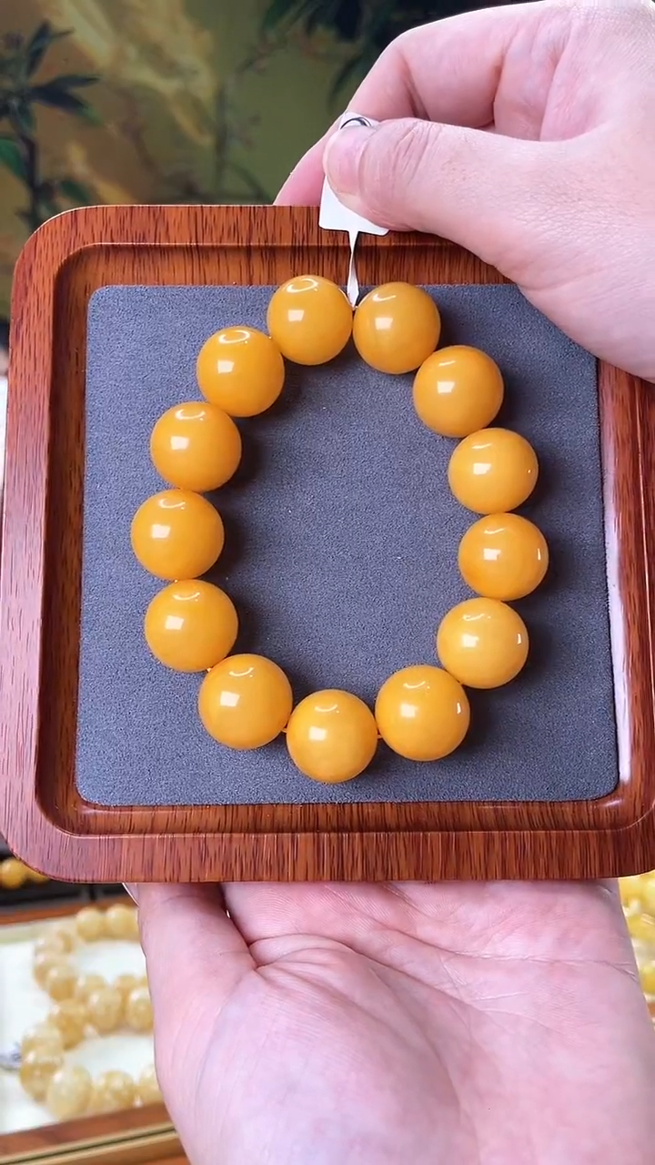 【闪购商品】蜜蜡裸石未镶嵌手串