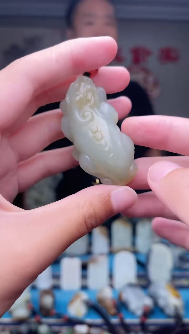 和田玉未镶嵌挂件1