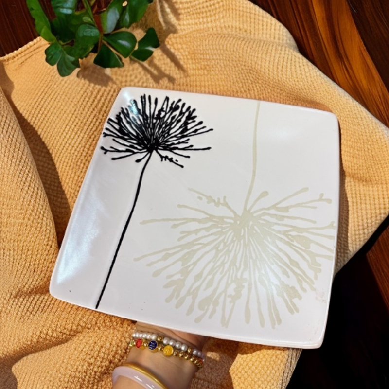 828 8.5寸白色方盘