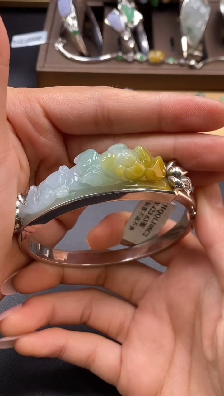 颈饰银S925镶嵌翡翠15780