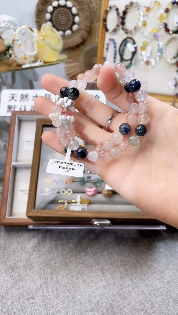 足银镶嵌手串水晶阔****妈彩兔毛（多样性发一）