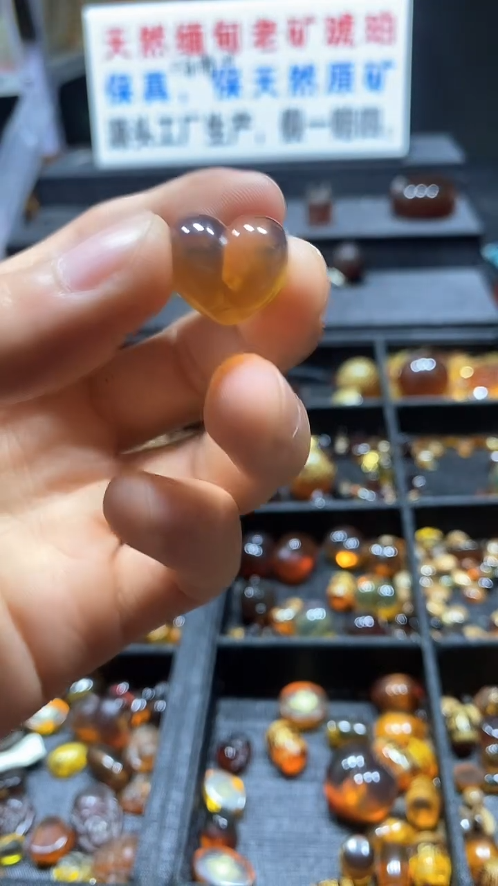 琥珀颈饰未镶嵌天然缅甸琥珀手串