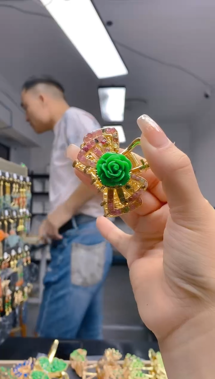 【闪购商品】碧玺耳饰合金300发夹