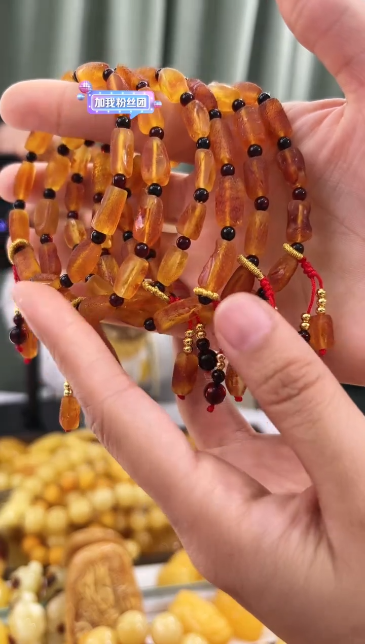 【闪购商品】蜜蜡手链未镶嵌蜜蜡手串多样性发其中一件