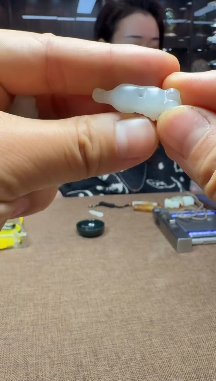 【闪购商品】和田玉颈饰未镶嵌1