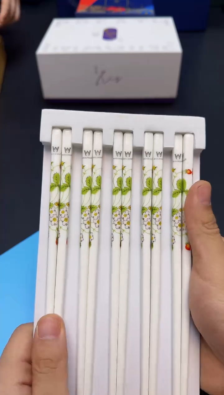 【闪购商品】瓷片全新正品一件不留@@Y196