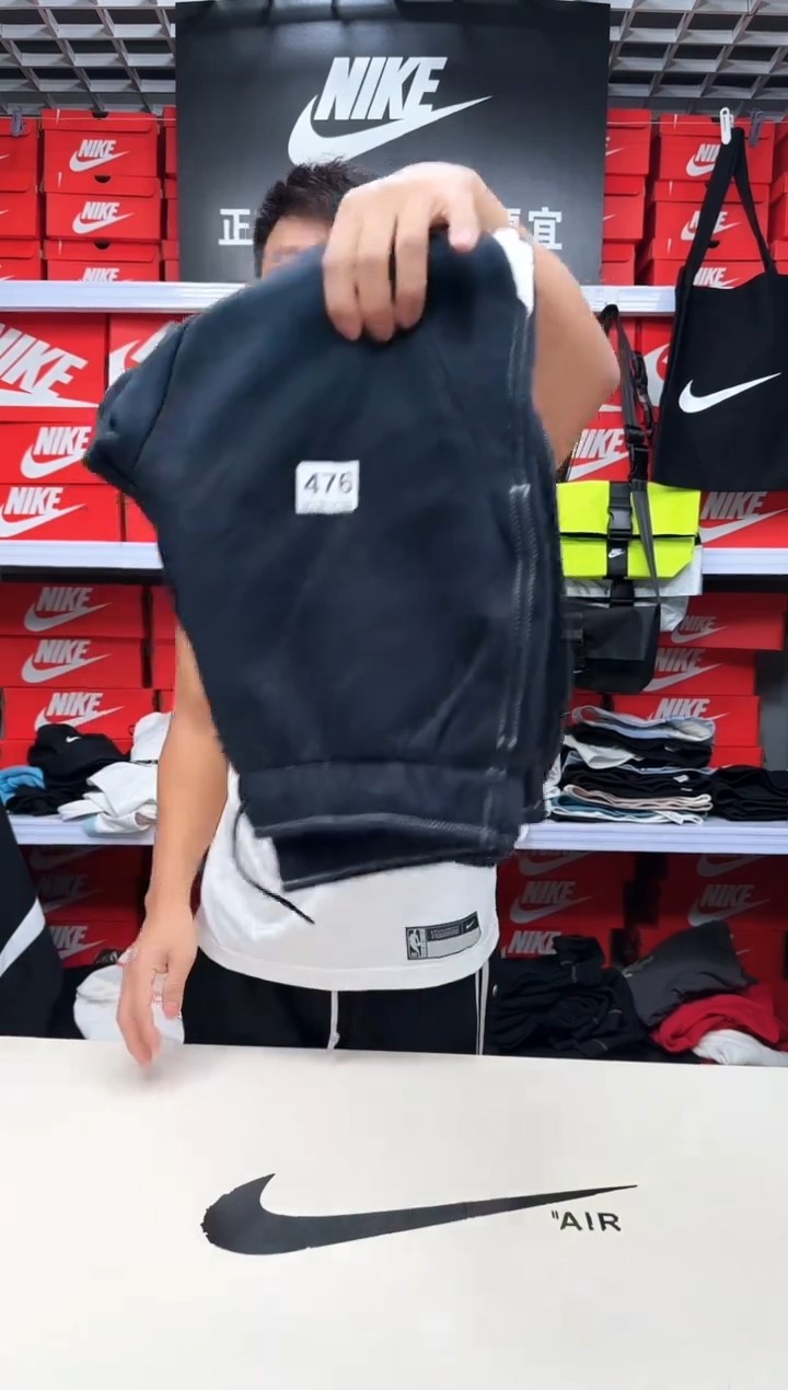 耐克正品长裤80-100斤左右