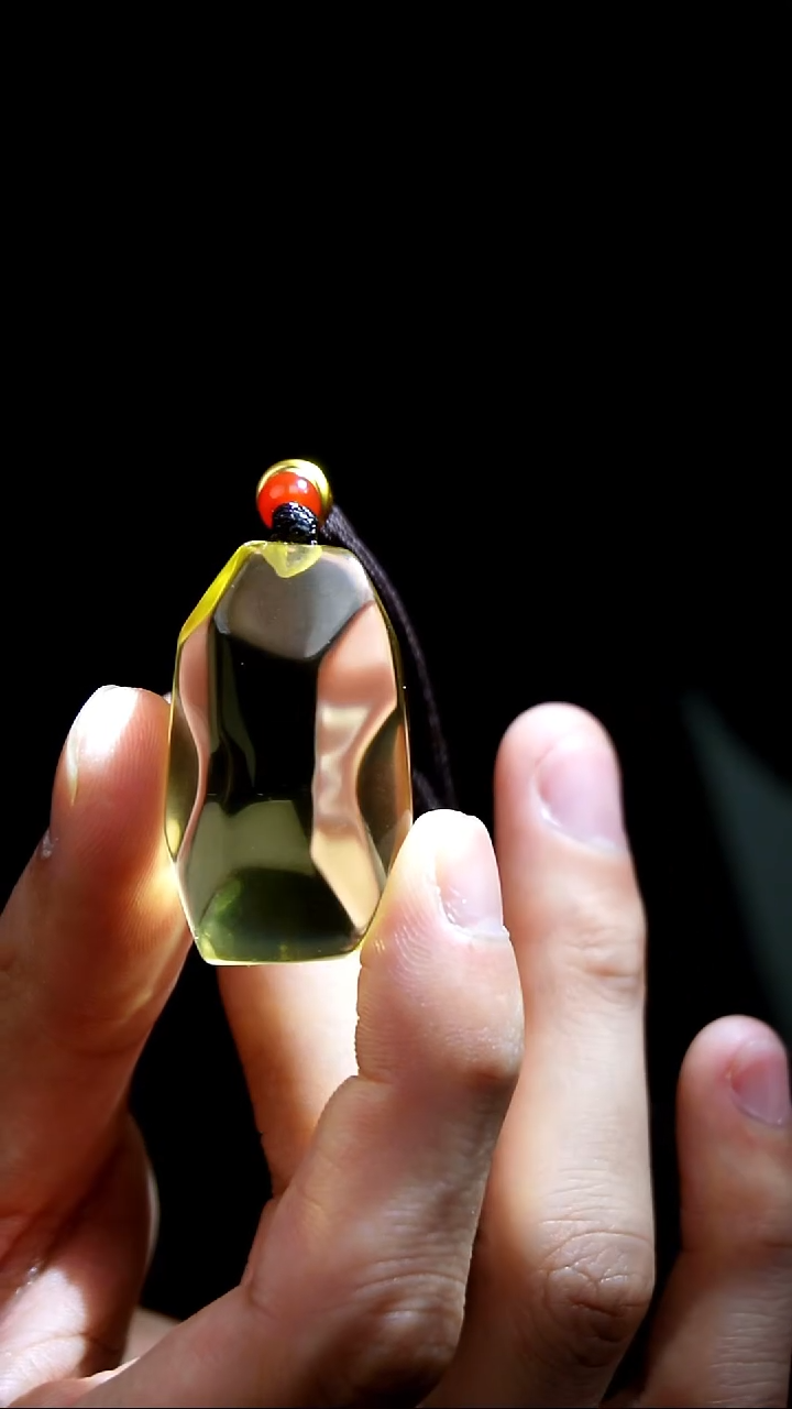 吊坠(赠链)未镶嵌水晶水晶