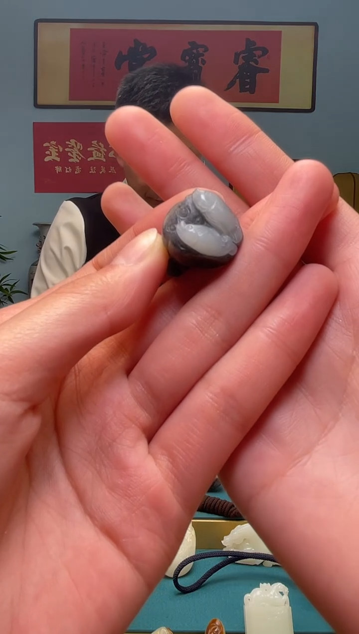 【闪购商品】和田玉颈饰未镶嵌吊坠多样性 发货拍一发一