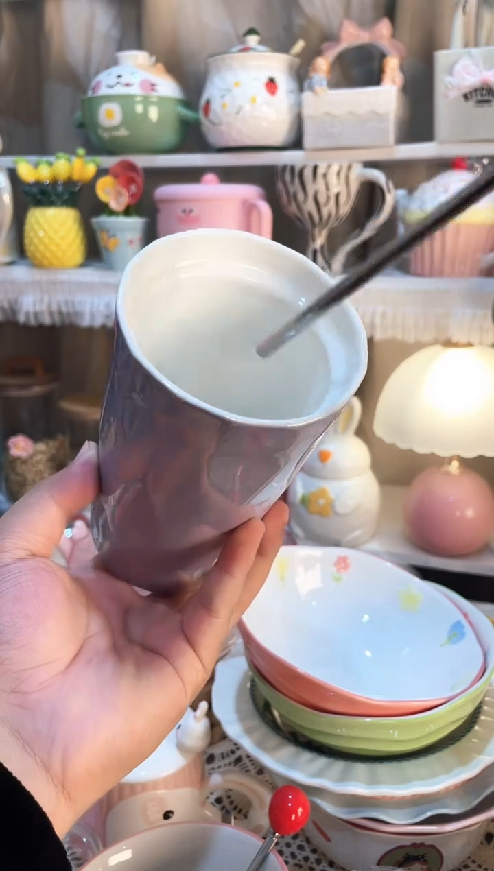 【闪购商品】瓷片吸管杯 质量好发货快放心拍