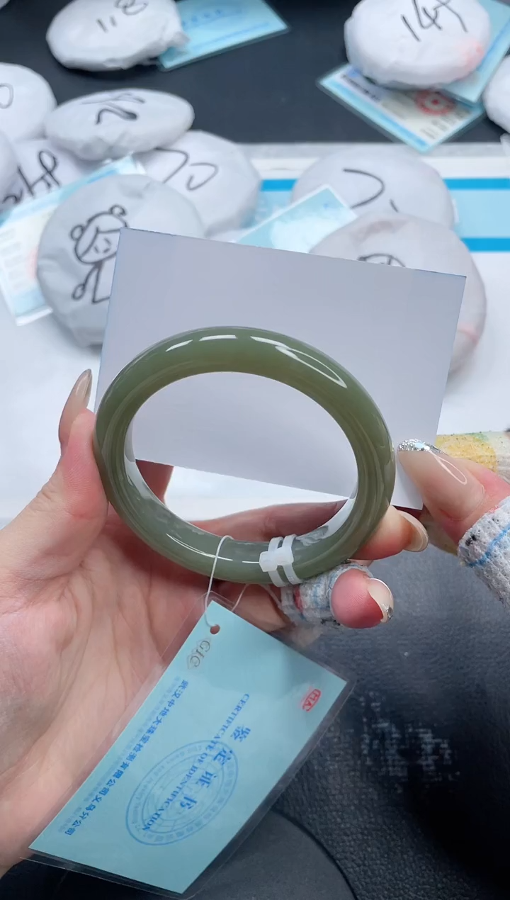 和田玉手镯未镶嵌26V120-58